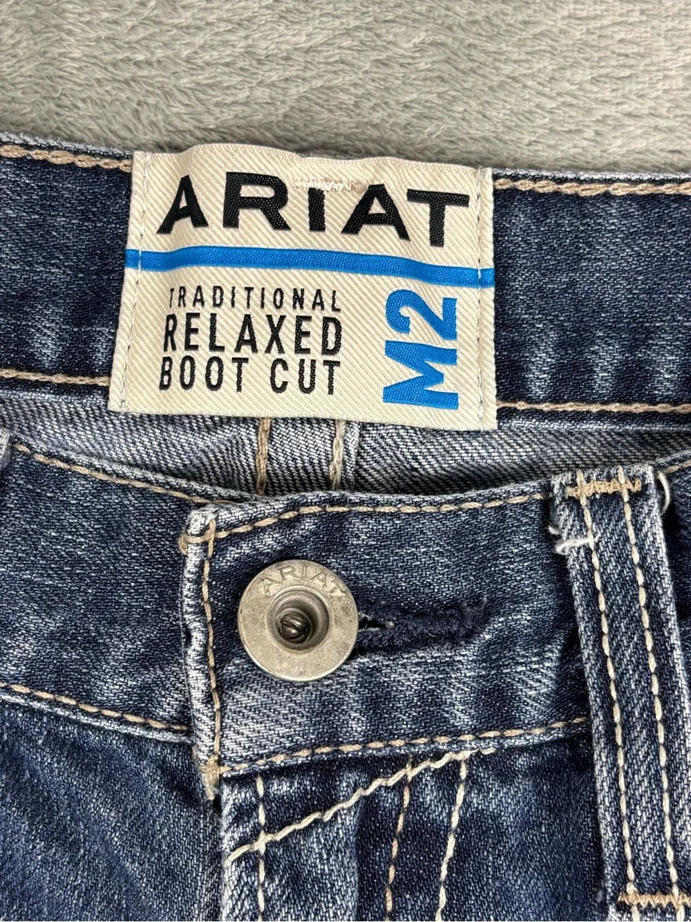 Ariat Jeans Mens 31X32 Blue M2 Traditional Relaxed Boot Cut Denim Western Cowboy